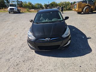 2012 Hyundai Accent SE - Exterior Front Center Image